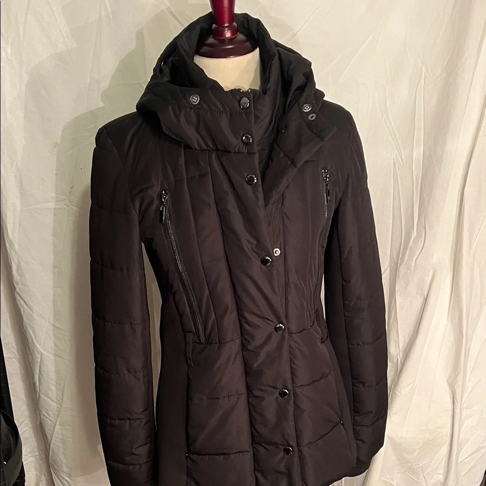 Guess Women's Black Puffer Jacket - Picture 14 of 15
